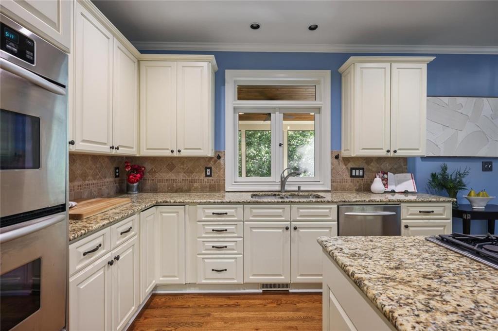 290 Edwardton Court