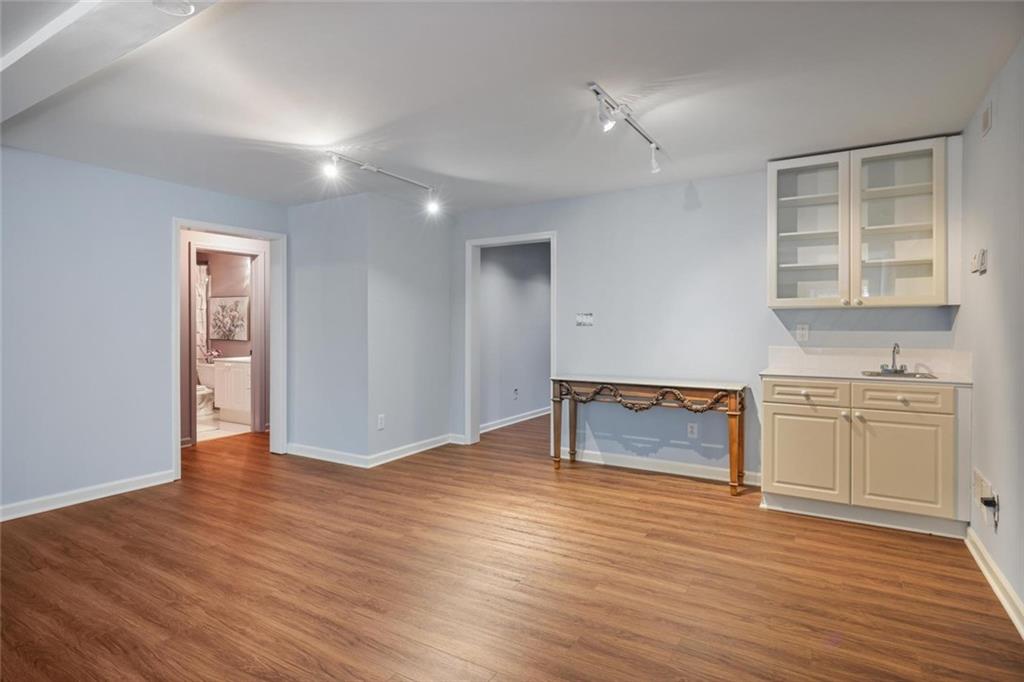 290 Edwardton Court