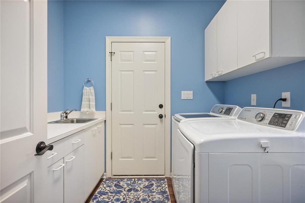 290 Edwardton Court