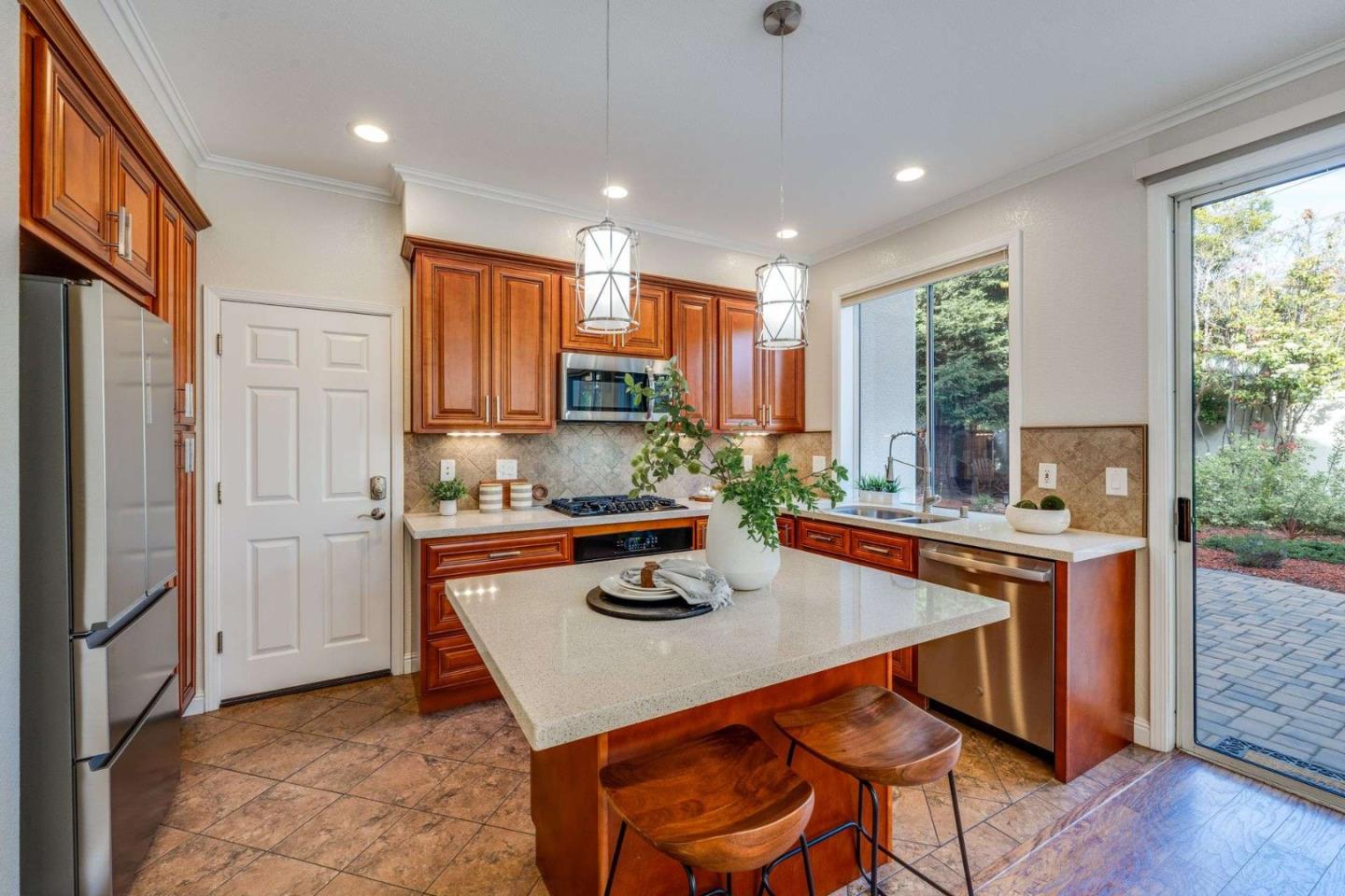105 Chetwood DR
