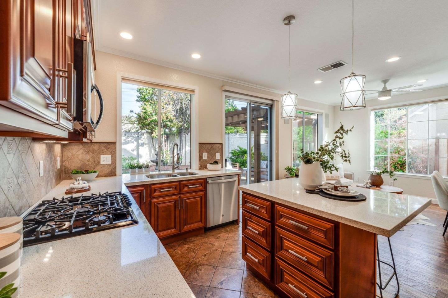 105 Chetwood DR