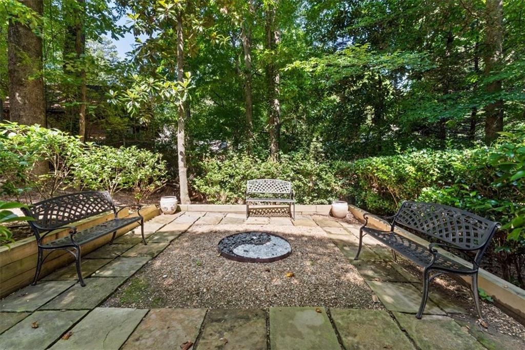 675 W Paces Ferry Unit #10 Road NW
