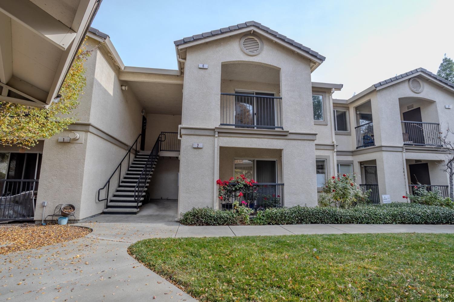 2001 Eastwood Dr #6