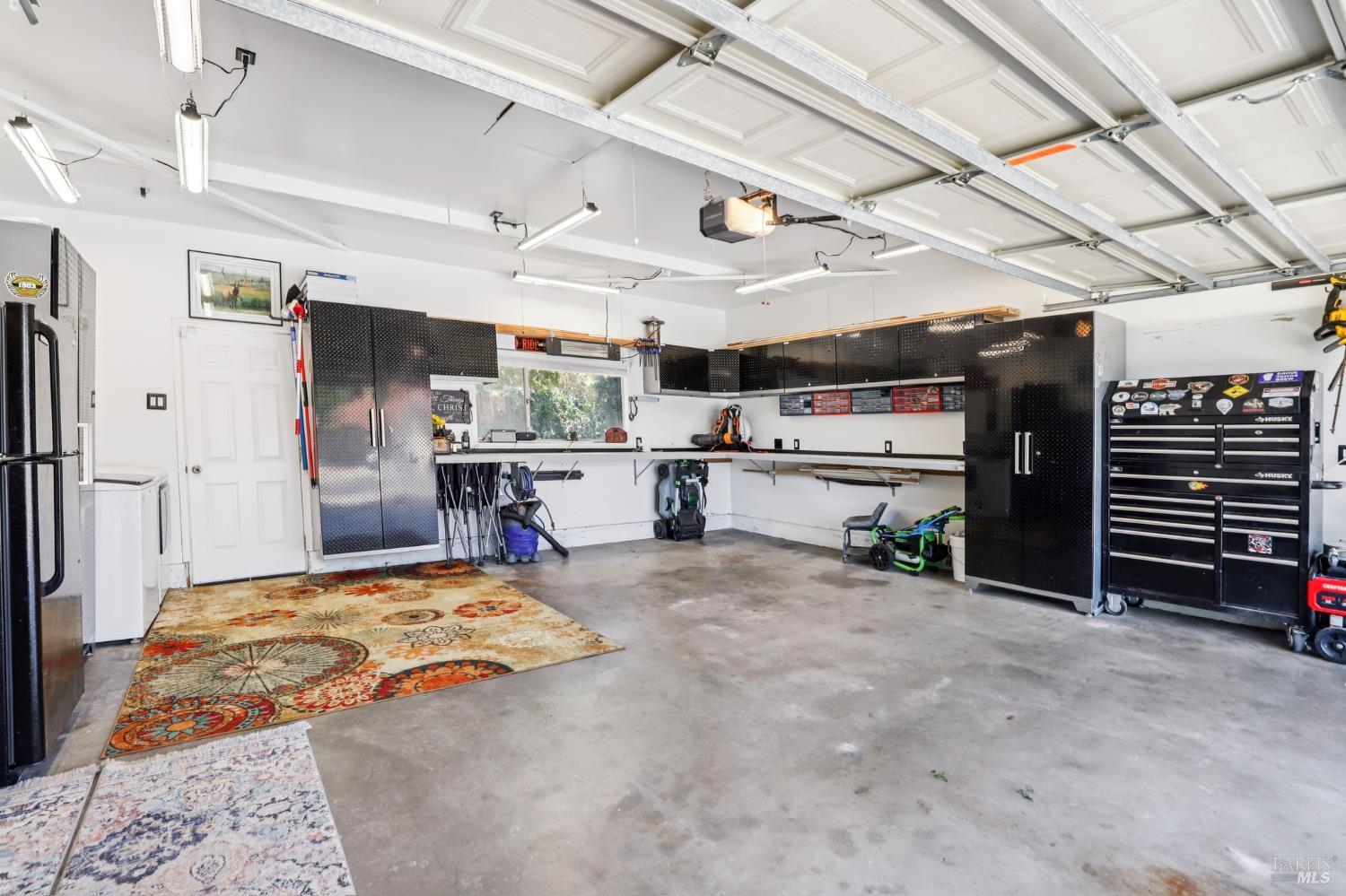 253 W Kendal St