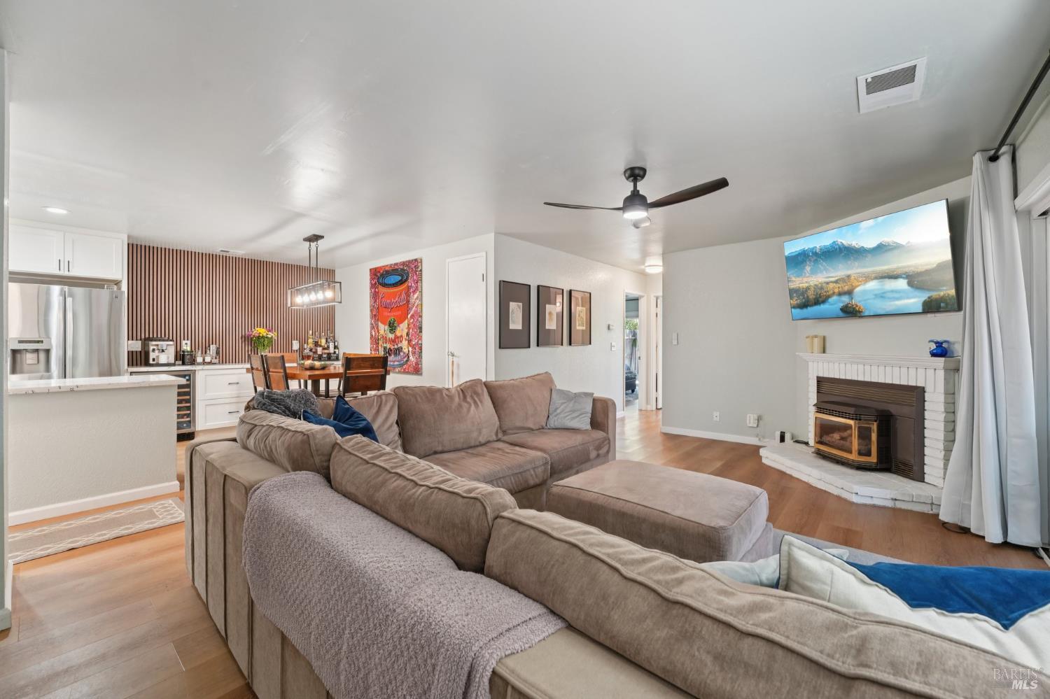 1736 Stuart Ct