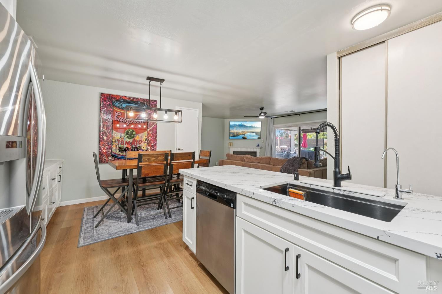 1736 Stuart Ct
