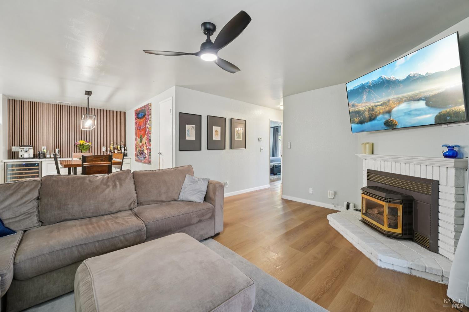 1736 Stuart Ct