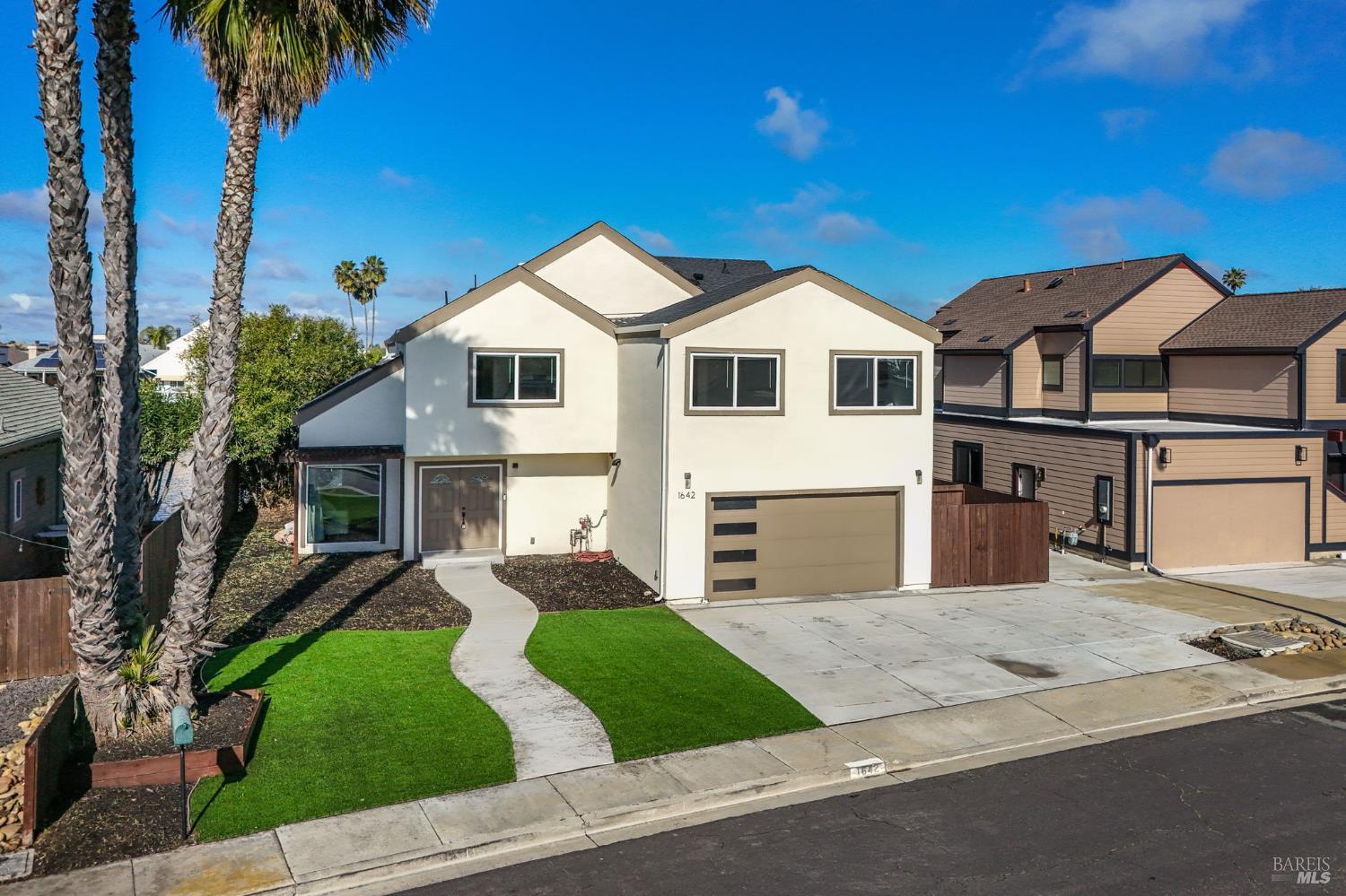 1642 Dune Point Court