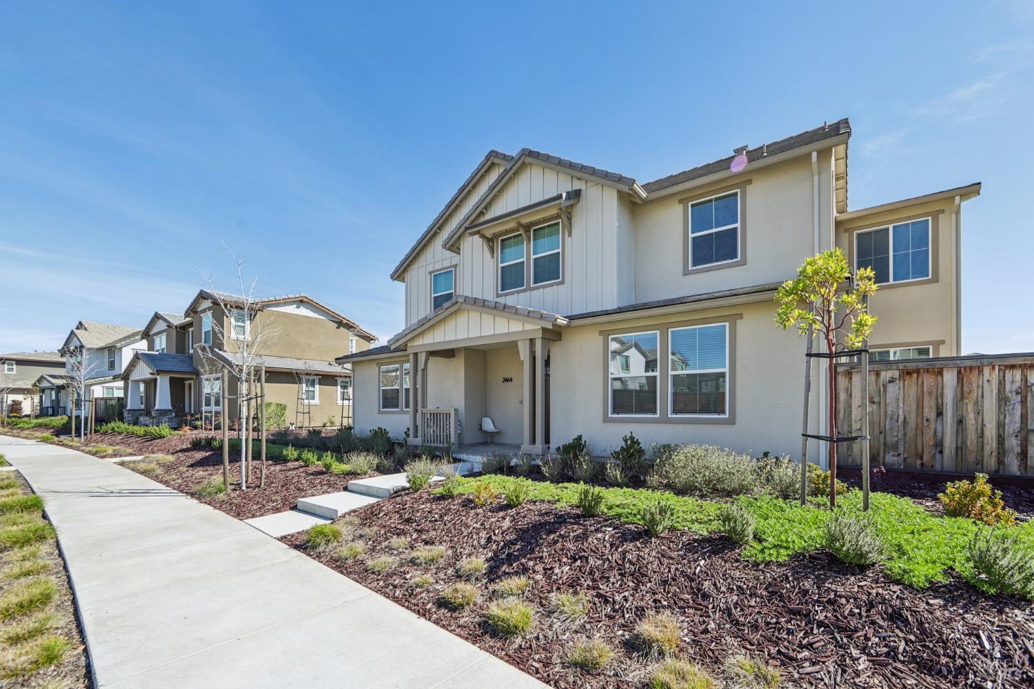 2464 Lake Club Drive