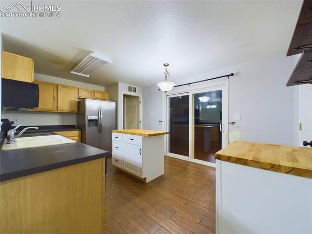 6450 Rockville Drive