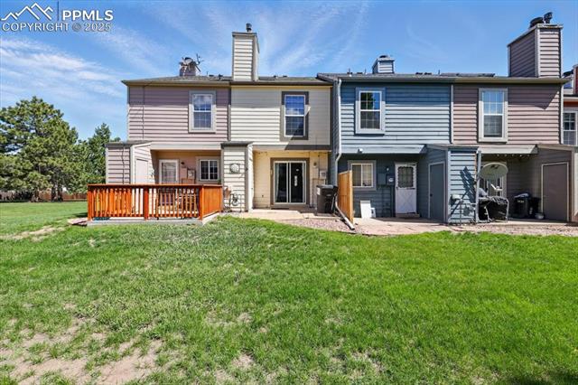 3525 Queen Anne Way