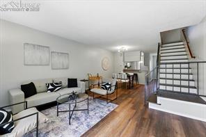 3525 Queen Anne Way