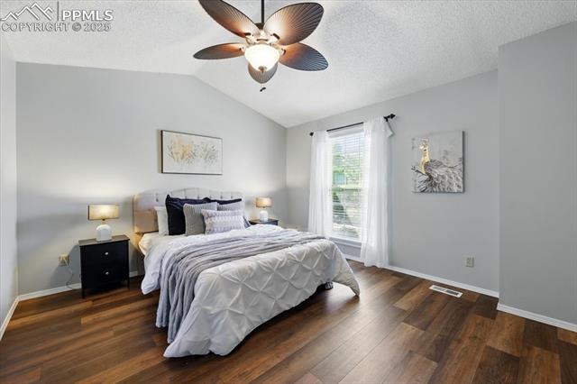 3525 Queen Anne Way