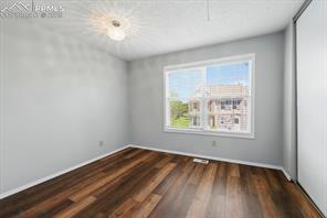 3525 Queen Anne Way