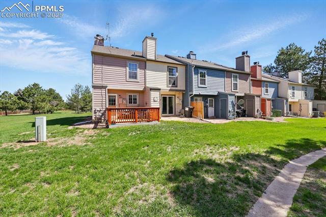 3525 Queen Anne Way