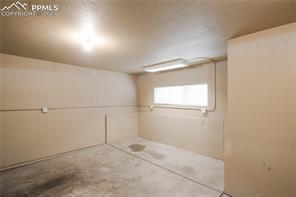 1075 Wisdom Heights