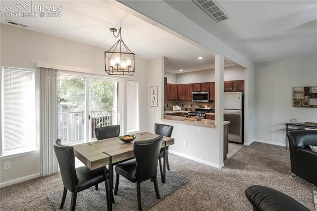 1075 Wisdom Heights