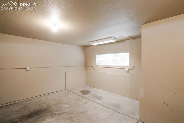 1075 Wisdom Heights