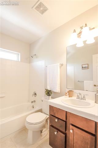 1075 Wisdom Heights