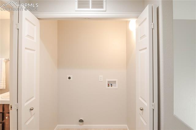 1075 Wisdom Heights
