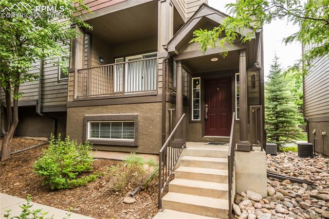 1075 Wisdom Heights