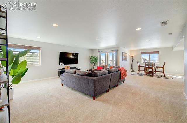 11656 Spectacular Bid Circle