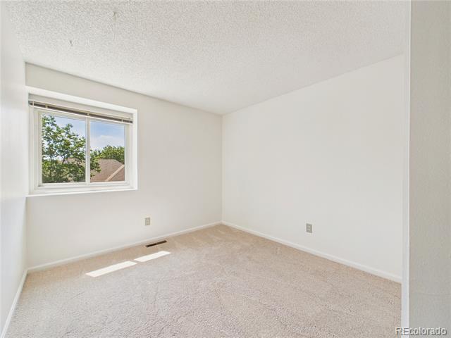 5572 S Zeno Court
