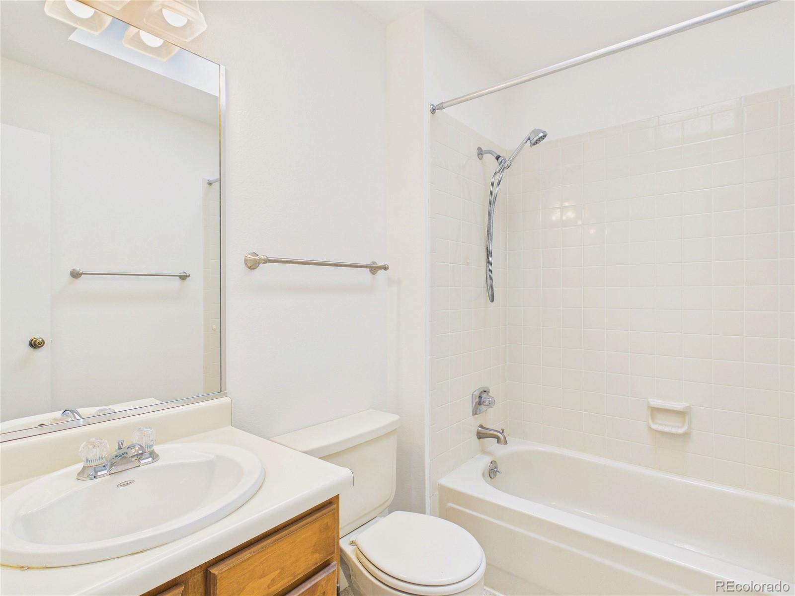 5572 S Zeno Court