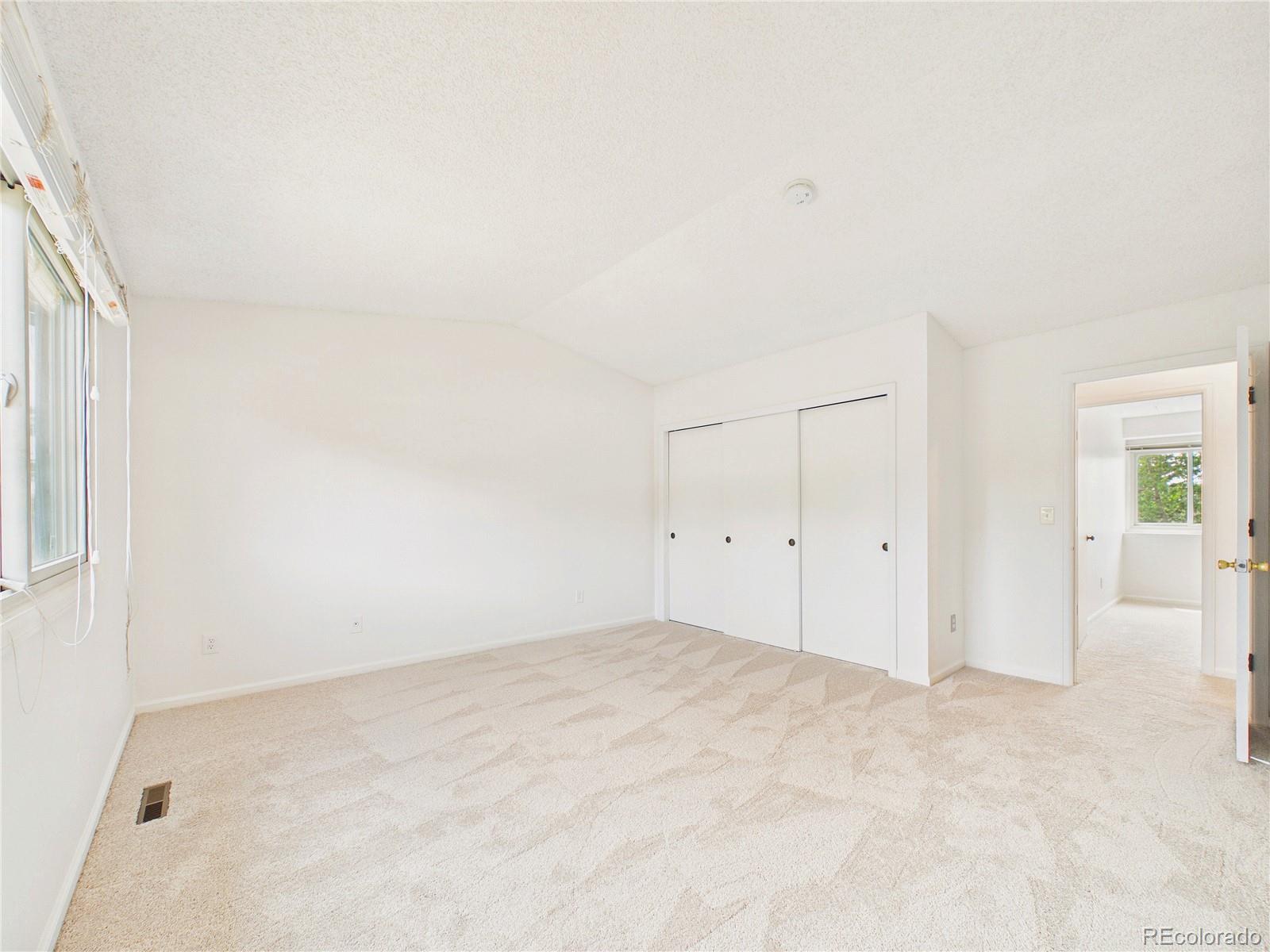 5572 S Zeno Court