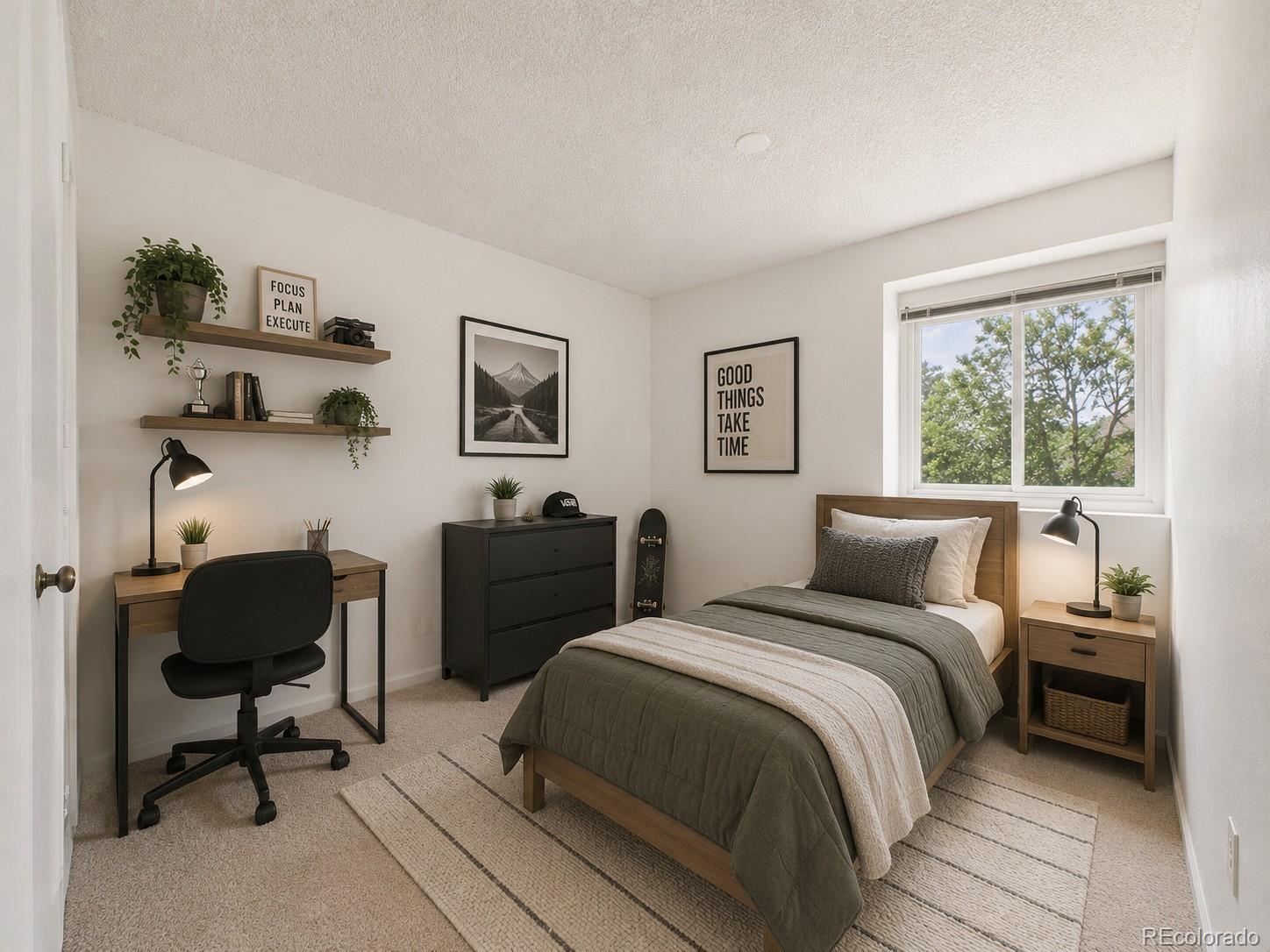 5572 S Zeno Court