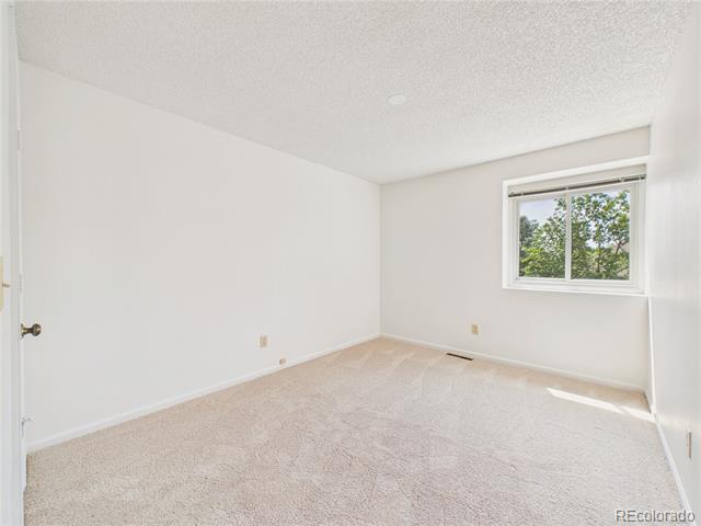 5572 S Zeno Court