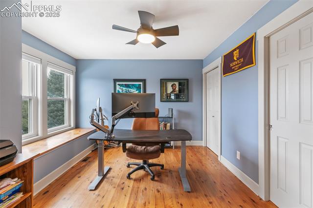 1055 Golden Hills Road