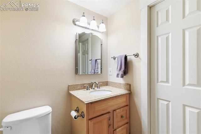 1055 Golden Hills Road