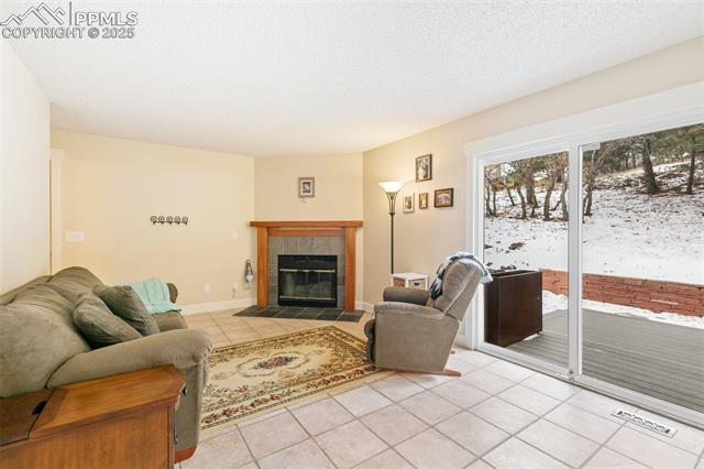 1055 Golden Hills Road