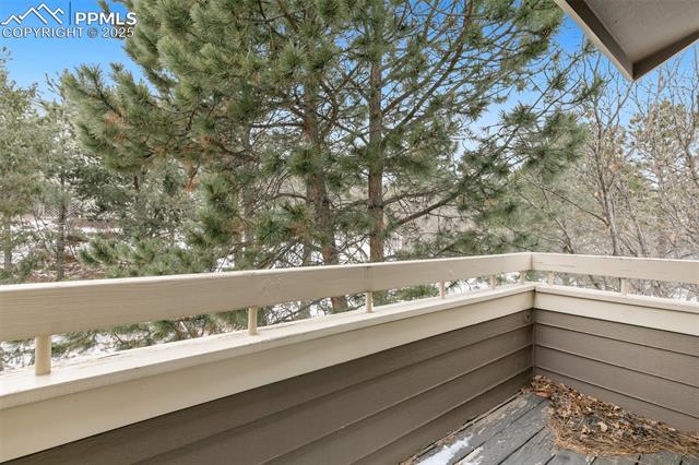 1055 Golden Hills Road