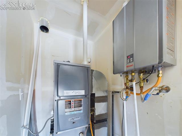 1021 W Calle Del Ciervo Drive