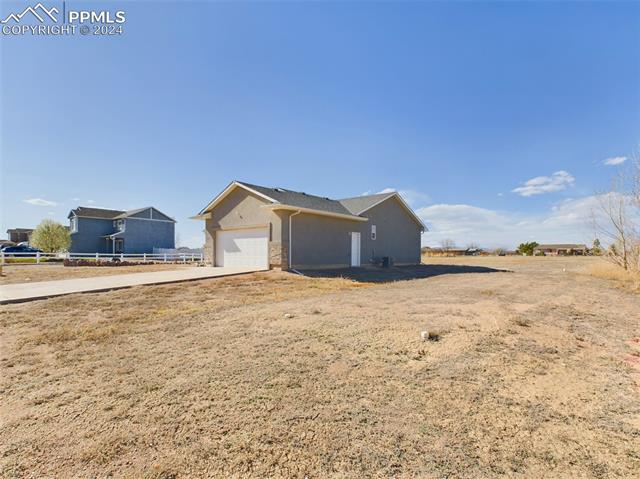 1021 W Calle Del Ciervo Drive