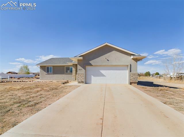 1021 W Calle Del Ciervo Drive