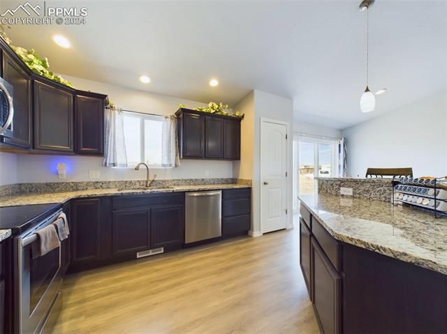 1021 W Calle Del Ciervo Drive