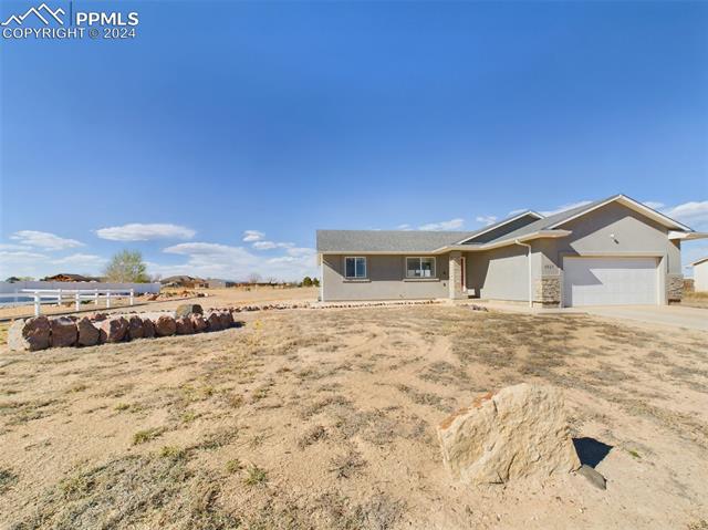 1021 W Calle Del Ciervo Drive