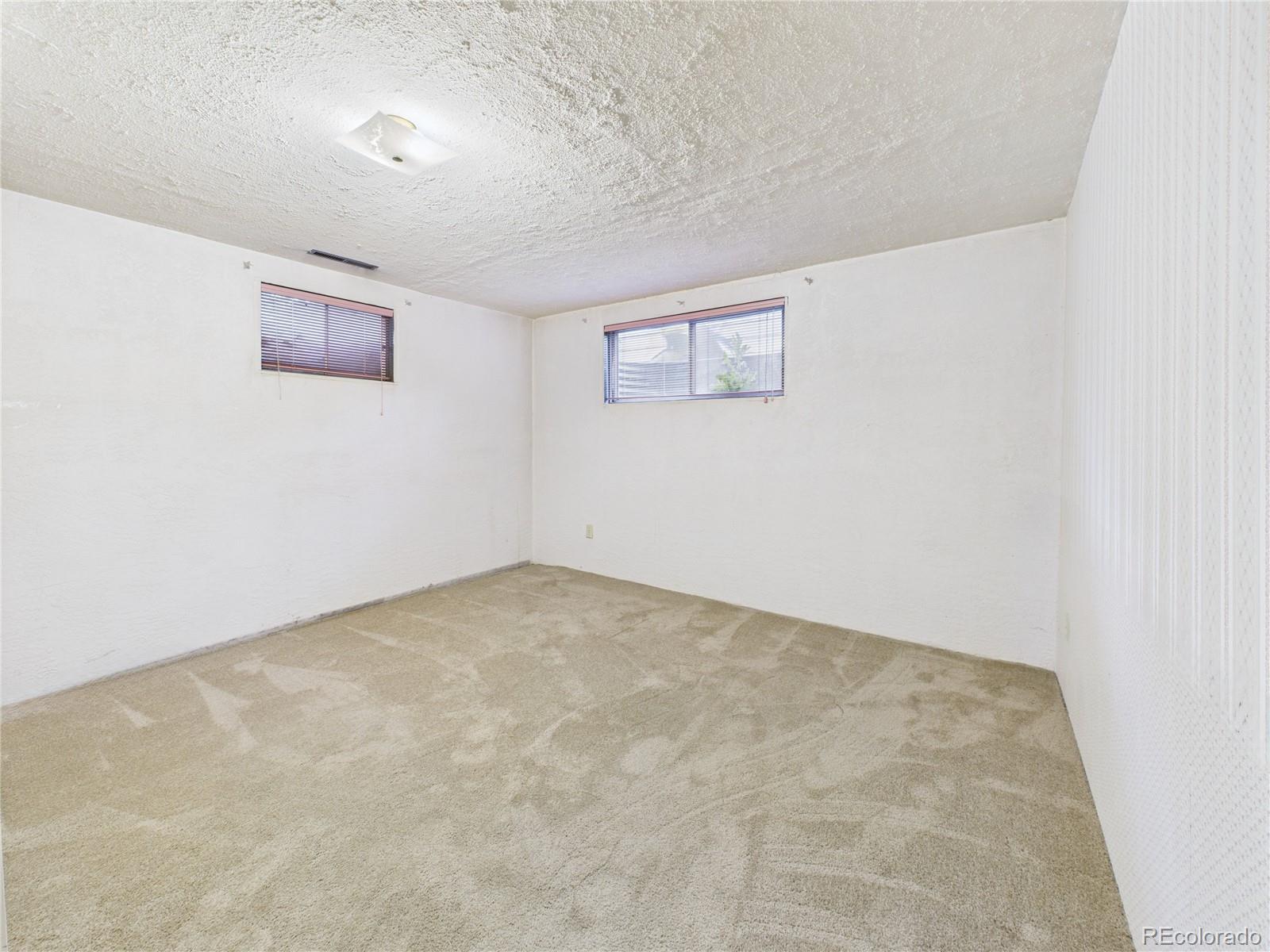 2206 Greenwich Circle