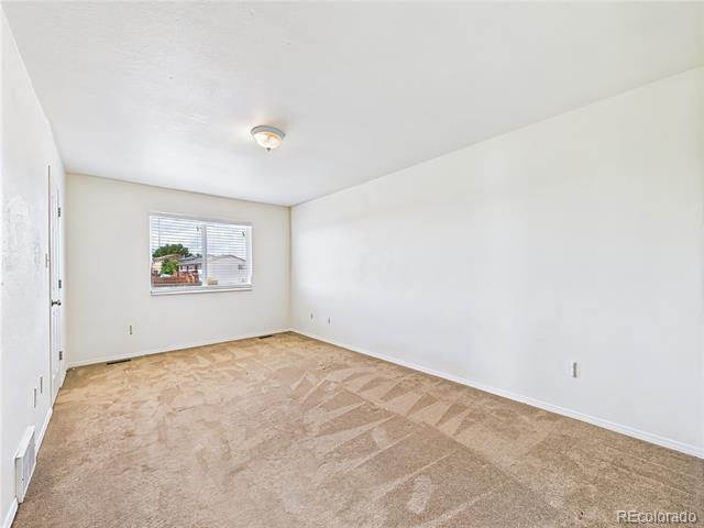 939 S Sweetwater Drive Unit: 939