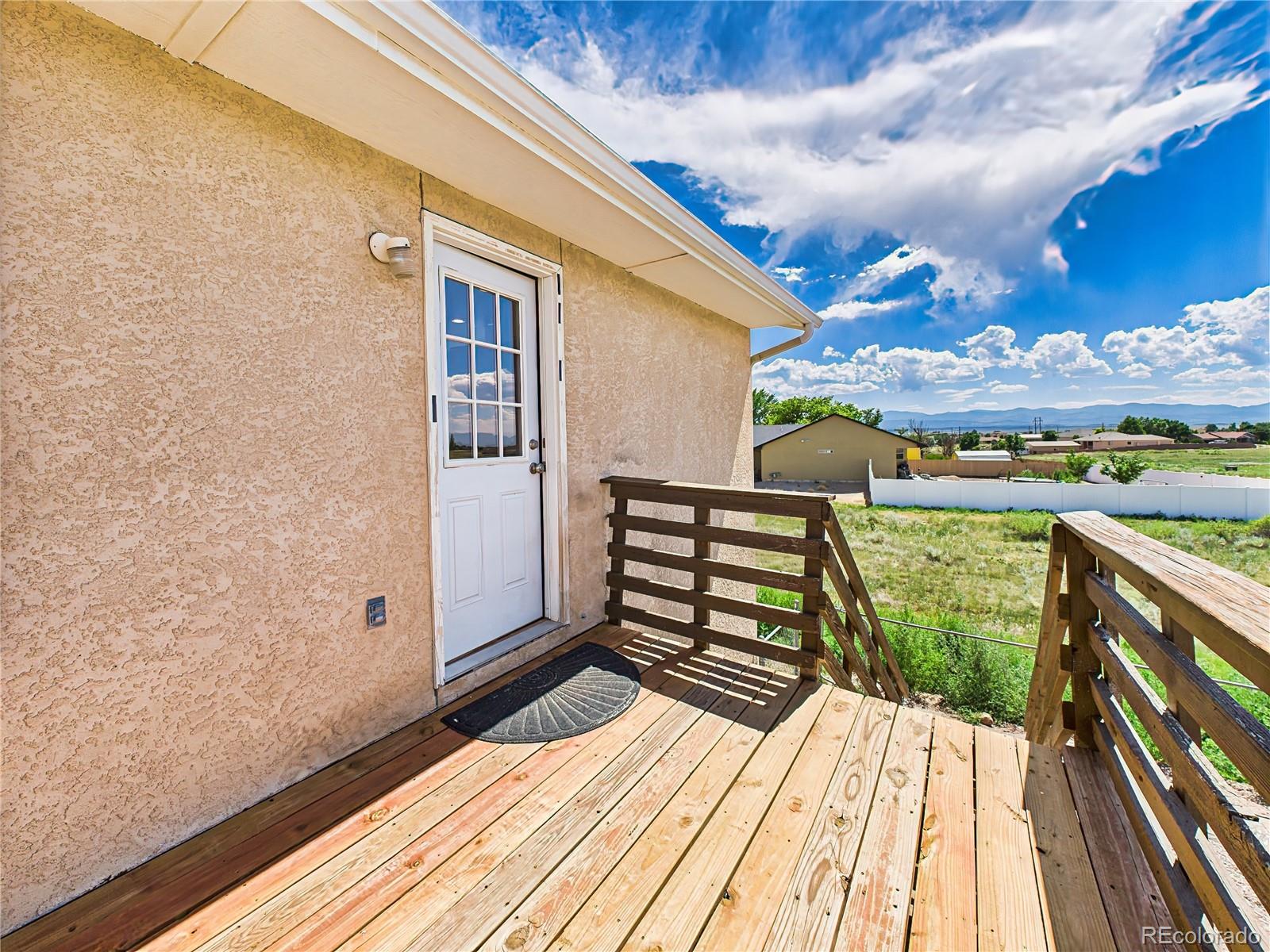 939 S Sweetwater Drive Unit: 939