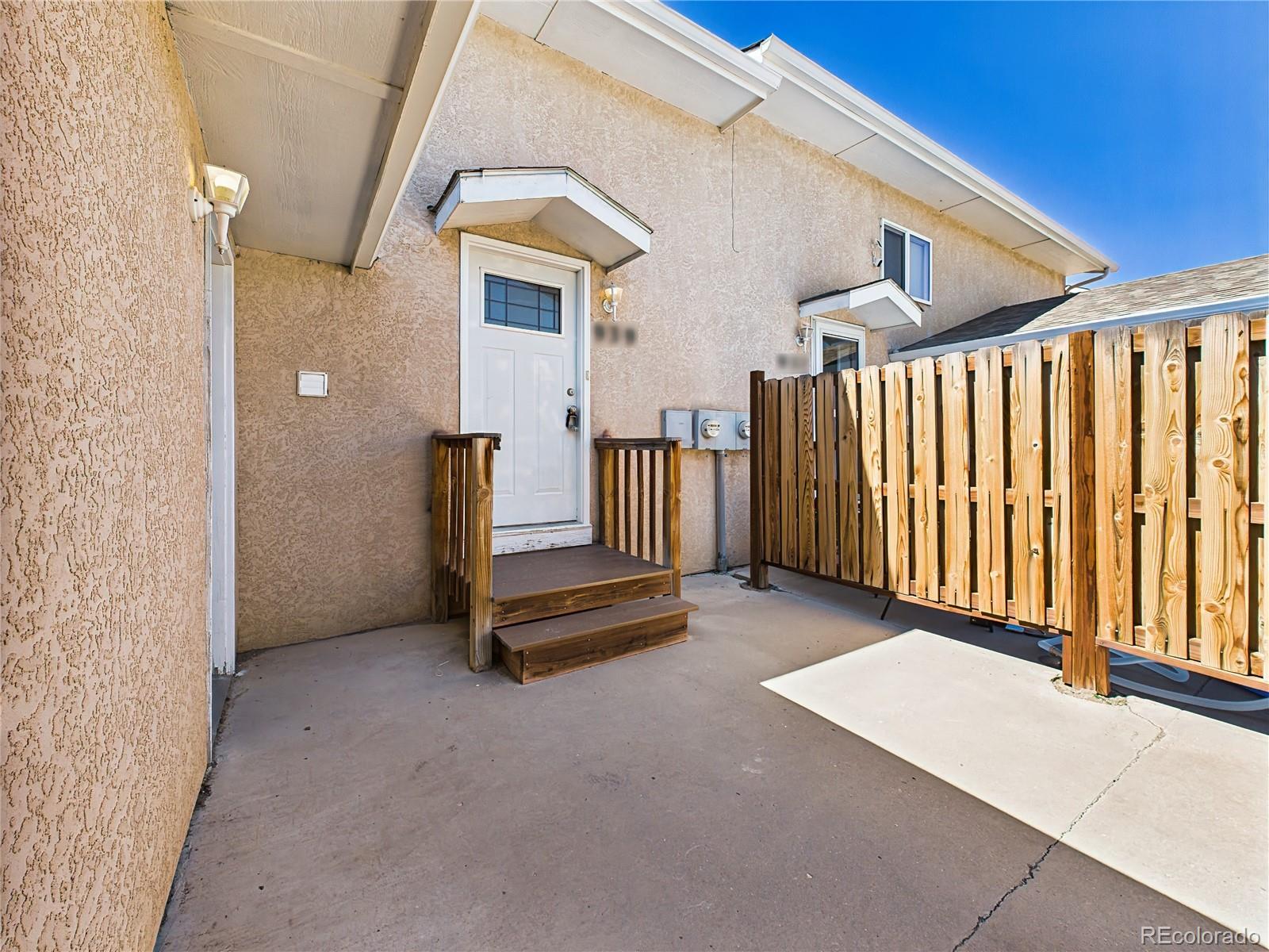 939 S Sweetwater Drive Unit: 939