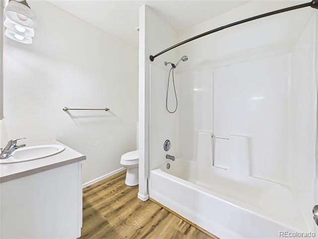 939 S Sweetwater Drive Unit: 939