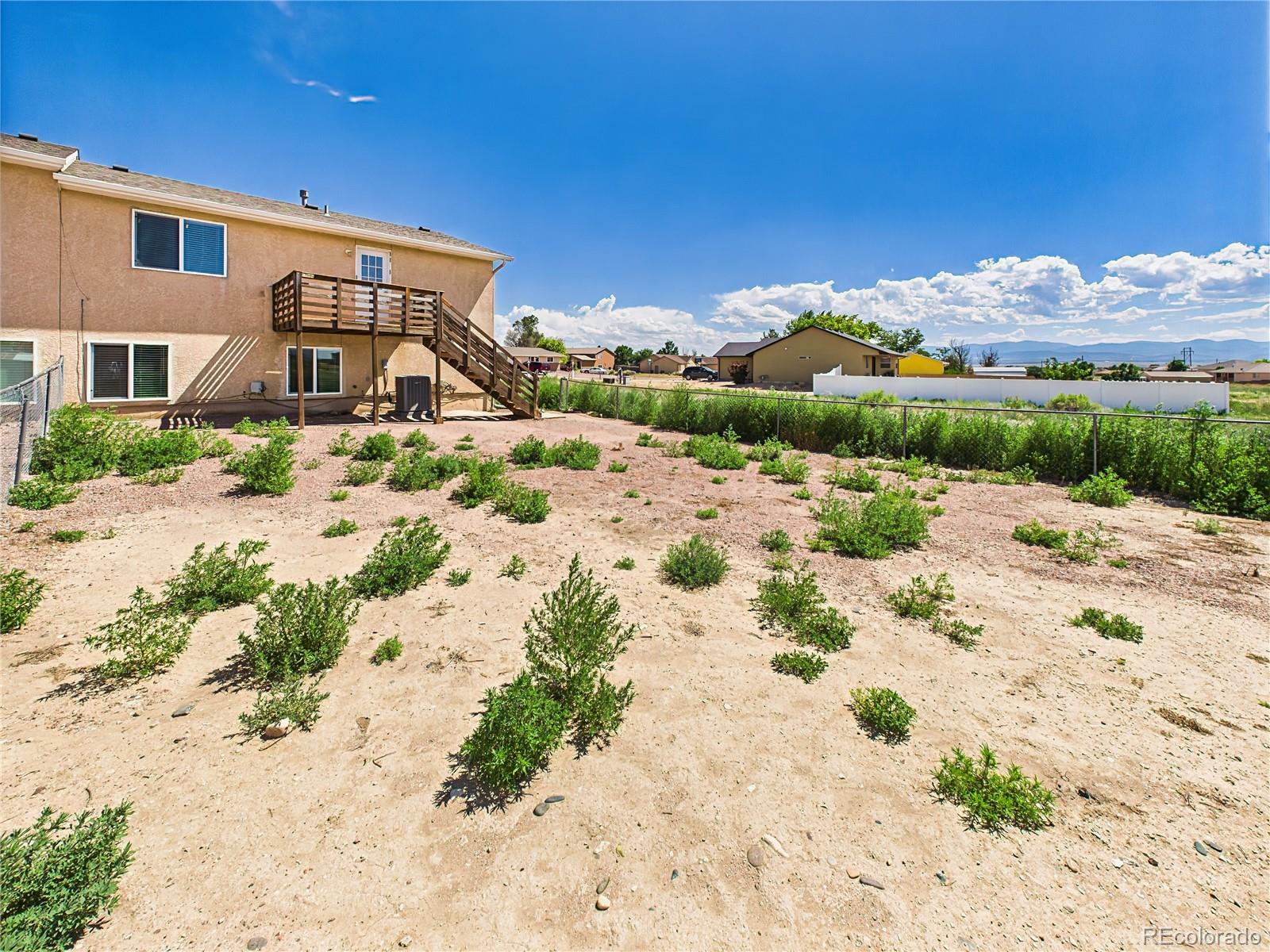 939 S Sweetwater Drive Unit: 939