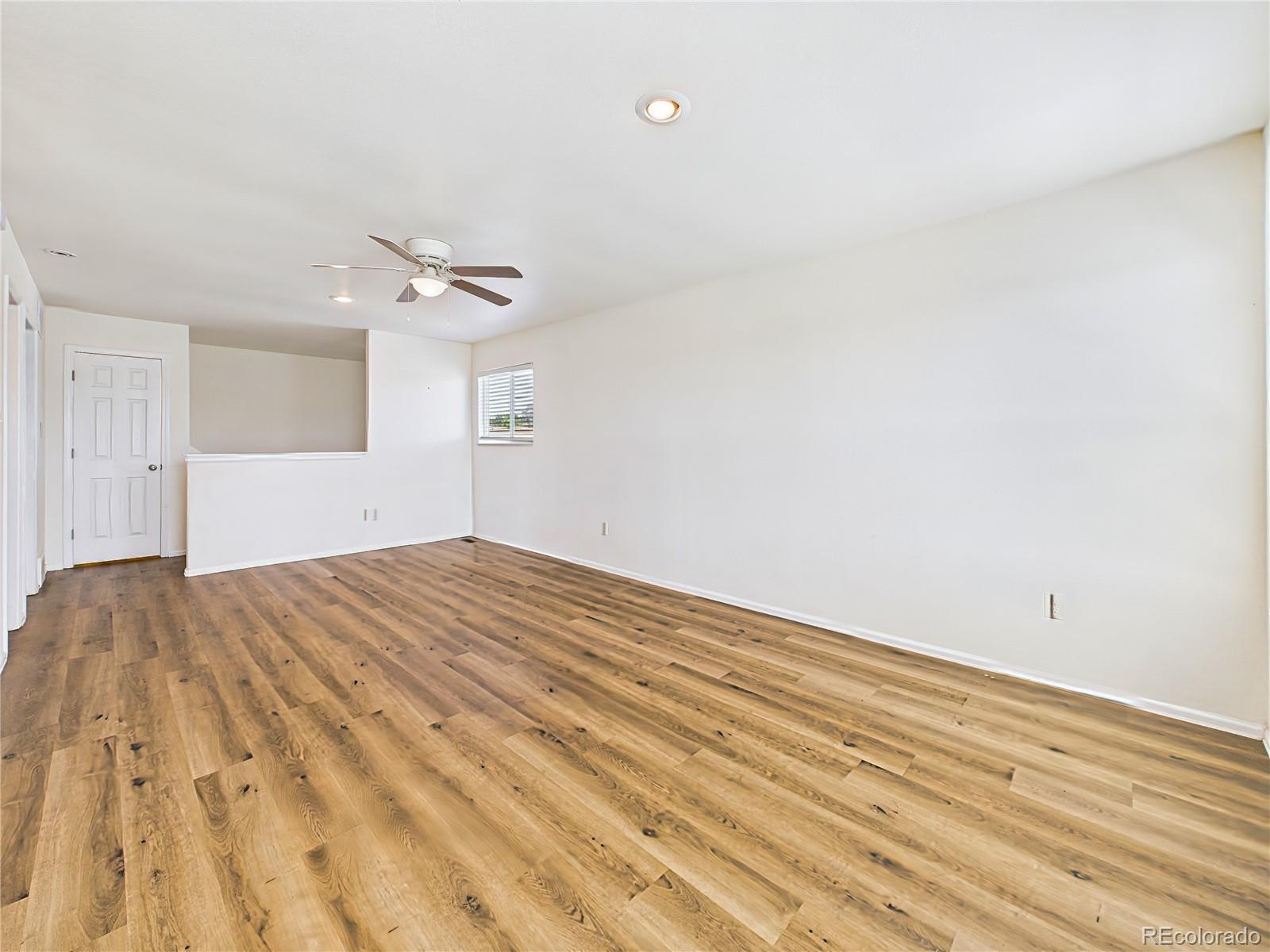 939 S Sweetwater Drive Unit: 939