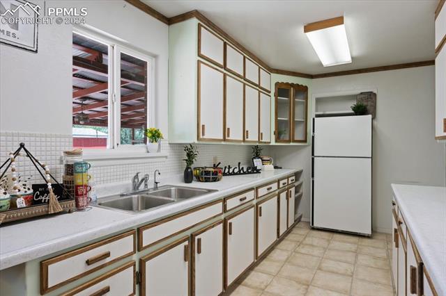 425 Columbine Street