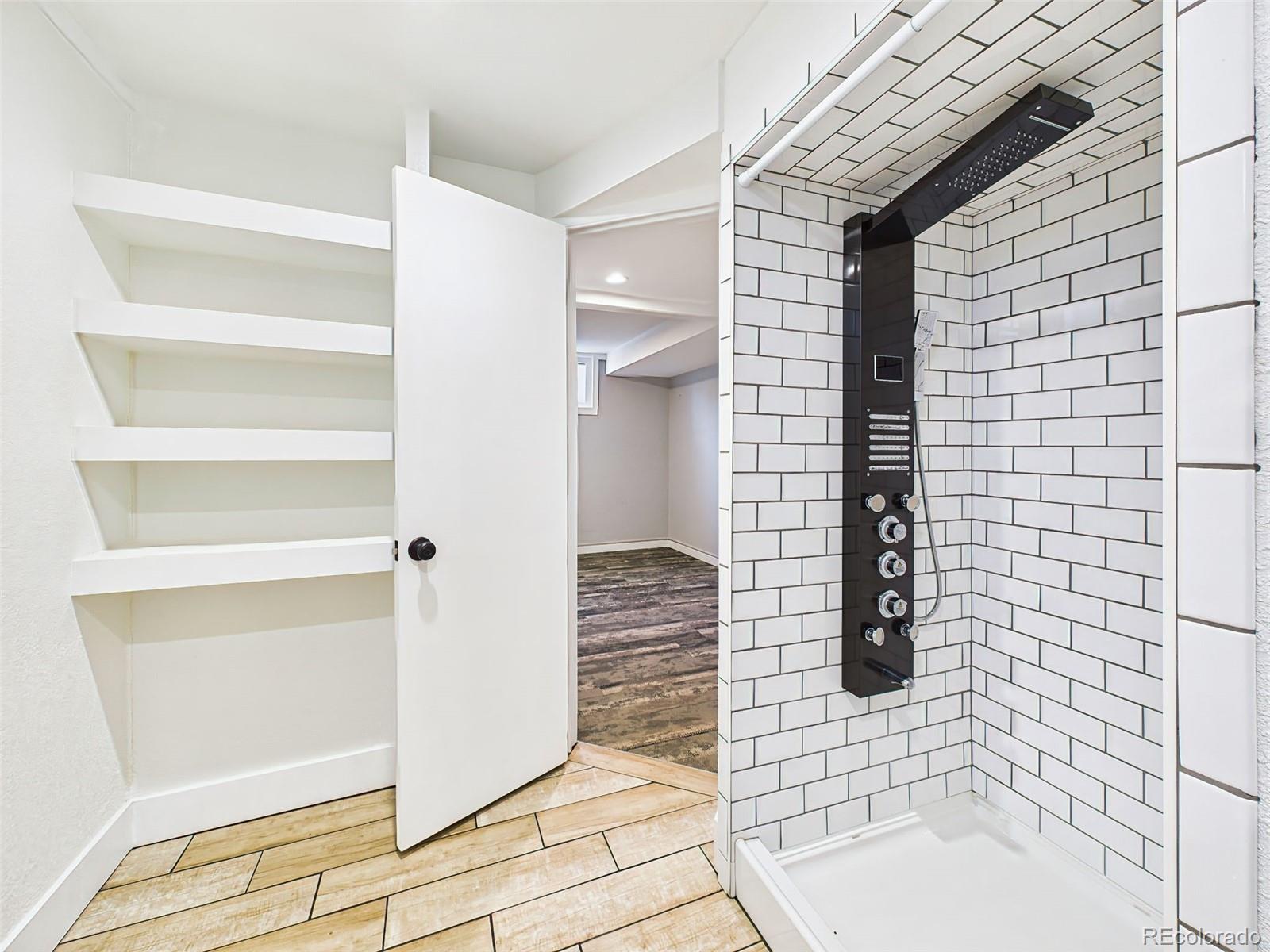 1107 Parkview Boulevard