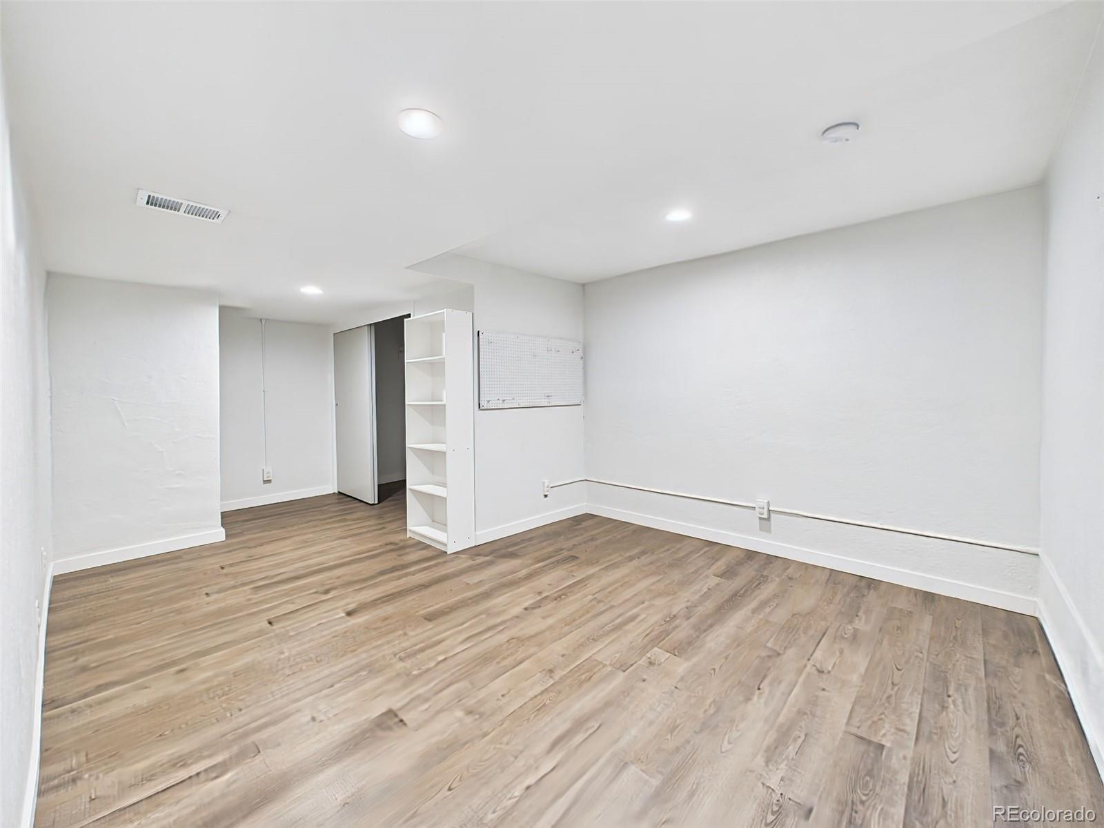 1107 Parkview Boulevard